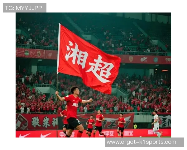 湘超谈论｜球迷与“界世英豪”的双向奔赴